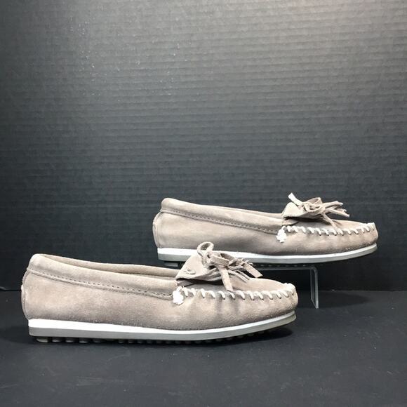 Minnetonka Kilty Plus‎ Hard sole Moccasins Gray Suede Women's Size 6 - Picture 4 of 12